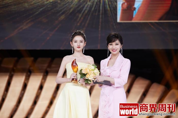 搜狐时尚盛典举行 杜江郭碧婷获“年度人气明星”